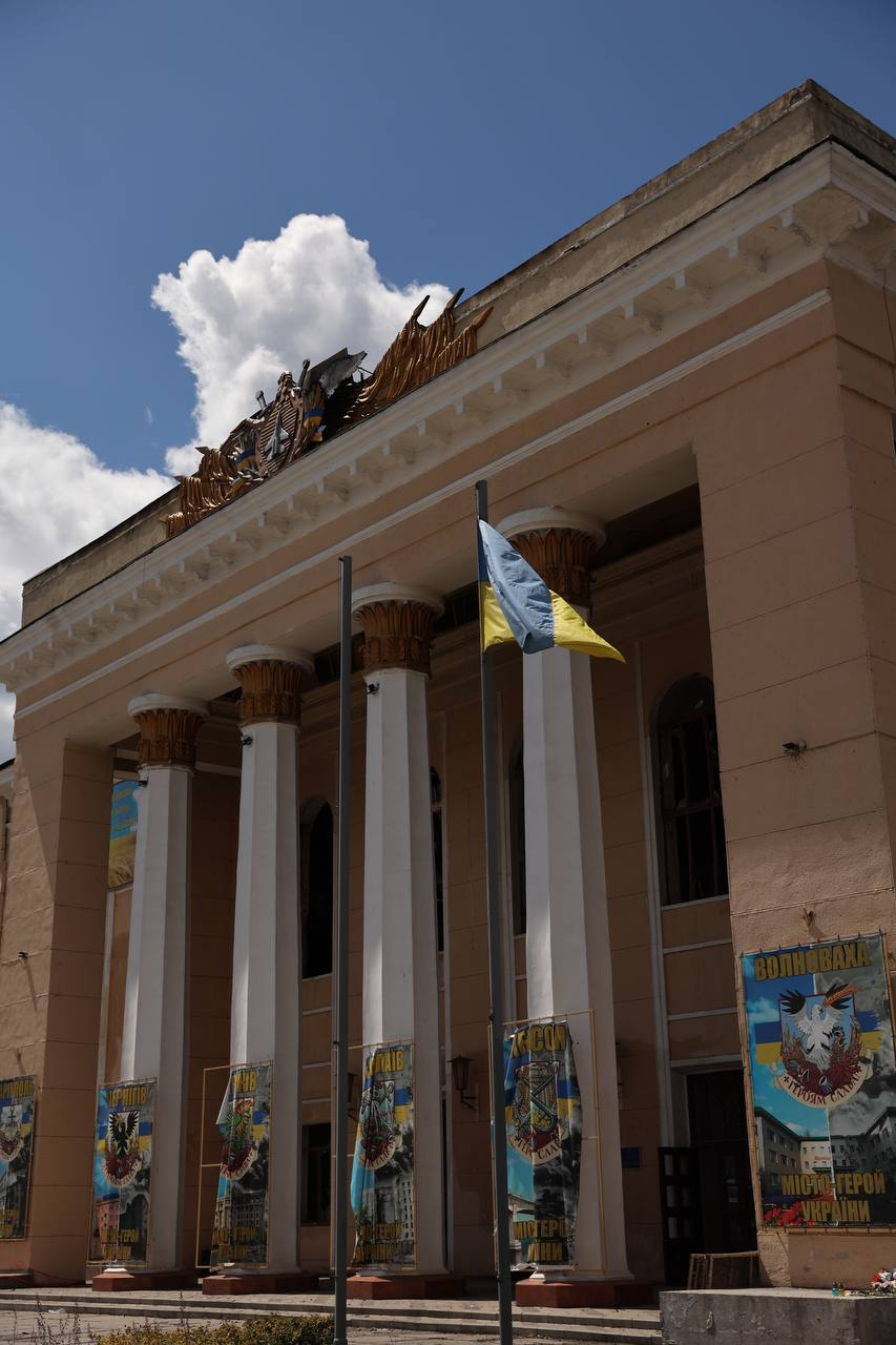 Новини Вінниці - фото з Посли країн Європейського Союзу та Ізраїлю і Швейцарії відвідали Вінницю після ракетного обстрілу