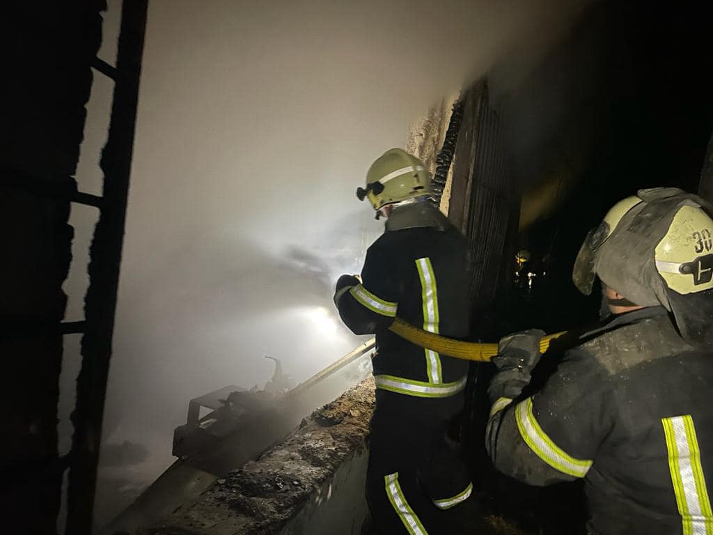 Новини Тернополя - фото з У Тернополі вночі загасили масштабну пожежу