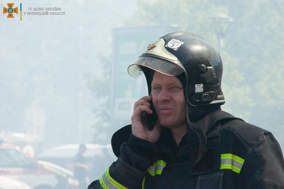 Новини Вінниці - фото з «З-під плити виглядала жіноча рука».  Вони винесли з «Нейромеду» одну живу і п’ятьох загиблих