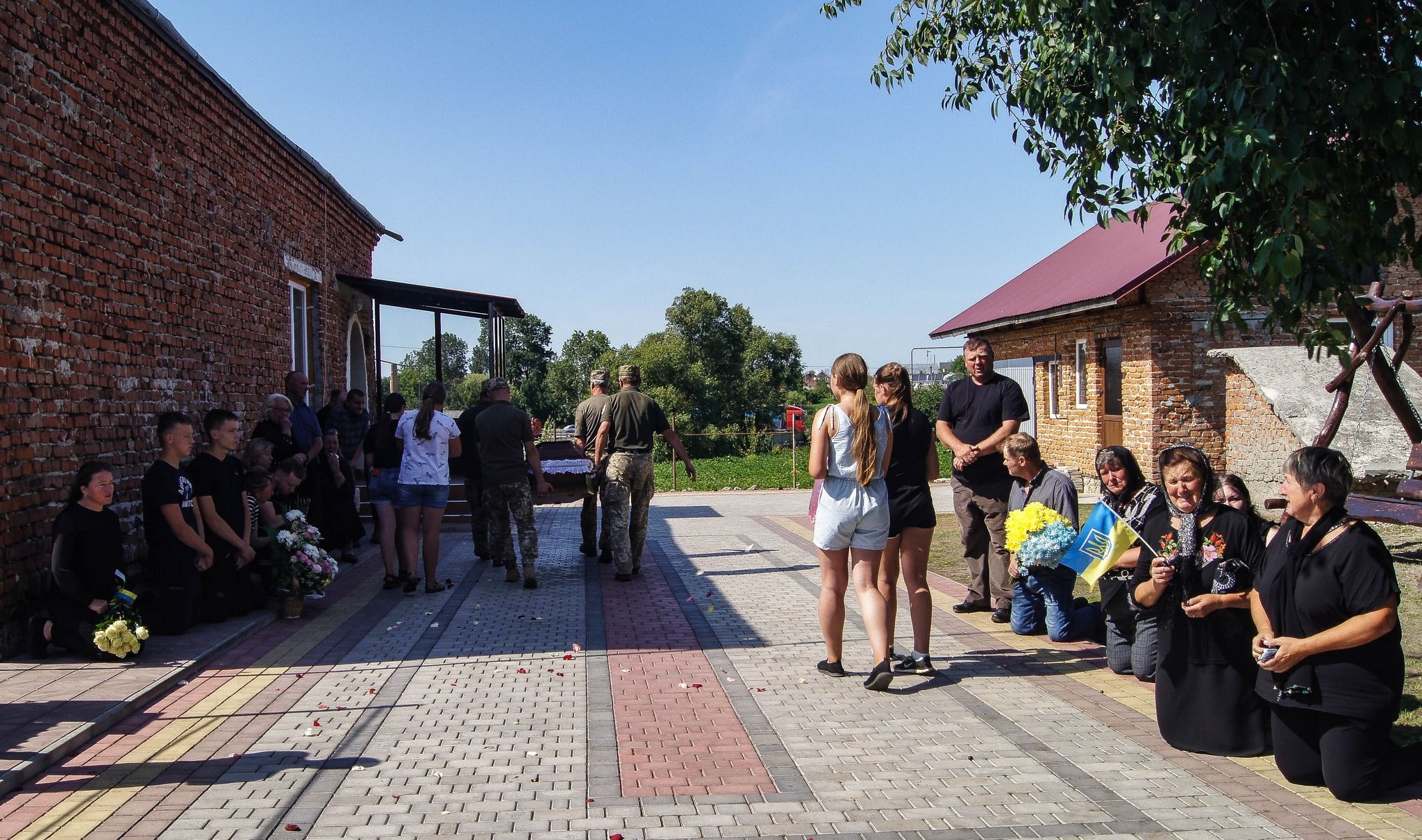 Новини Тернополя - фото з «Веселий, усміхнений хлопчина — тобі назавжди залишиться 27»: Тернопільщина прощається з Сергієм Ушкевичем