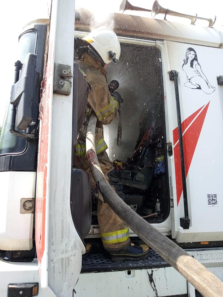 Новини Тернополя - фото з У Шумську на трасі горіла вантажівка