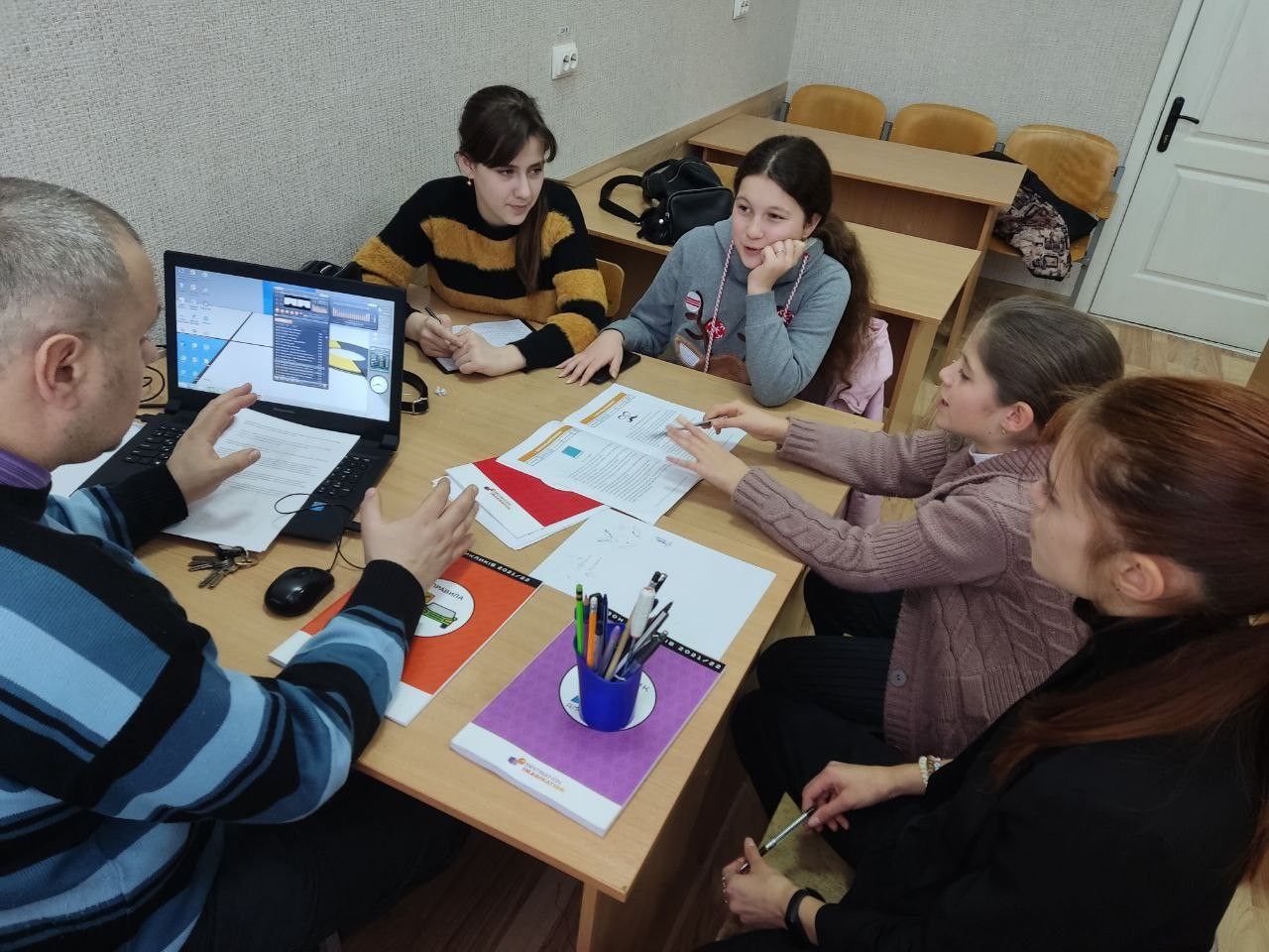 Новини Вінниці - фото з Вінничани стали лауреатами Всеукраїнської олімпіади креативності «Destination Imagination»