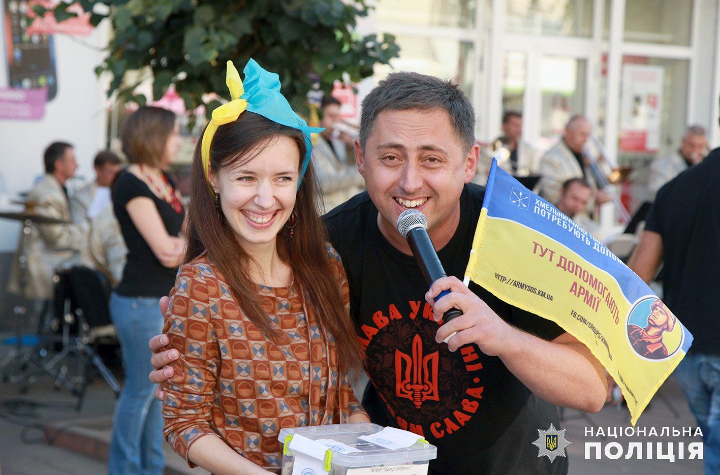 Новини Хмельницького - фото з Змінив мікрофон на автомат: поліцейський з Хмельницького воює на передовій разом із синами