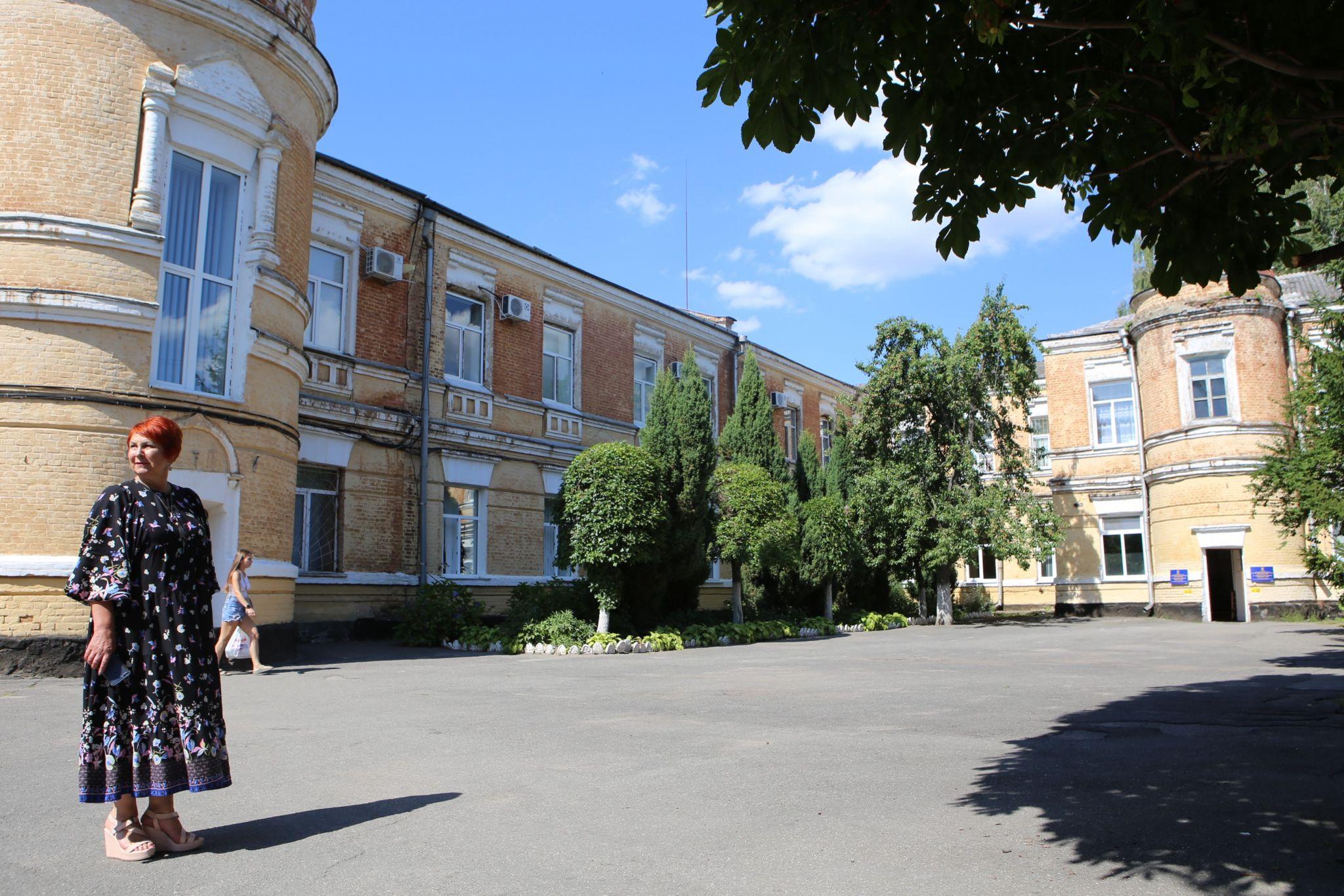 Новини Вінниці - фото з У росії заявили про військову техніку на території лікарні імені Ющенка. Розвінчуємо їхній фейк