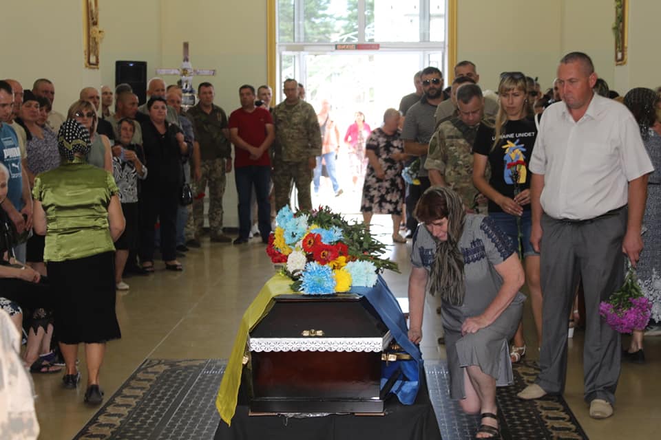 Новини Хмельницького - фото з На Хмельниччині попрощалися зі штаб-сержантом Сергієм Поповим