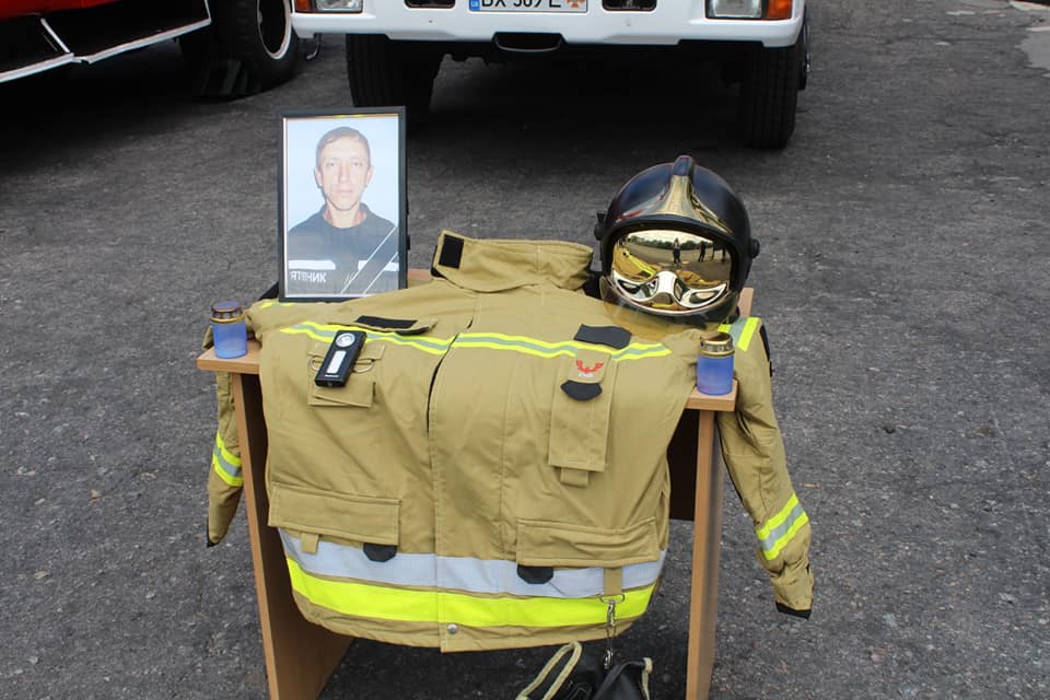 Новини Хмельницького - фото з На Хмельниччині попрощалися зі штаб-сержантом Сергієм Поповим