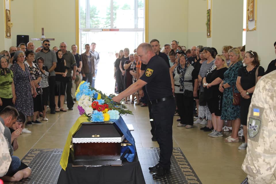 Новини Хмельницького - фото з На Хмельниччині попрощалися зі штаб-сержантом Сергієм Поповим