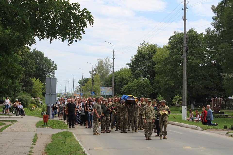 Новини Хмельницького - фото з На Хмельниччині попрощалися зі штаб-сержантом Сергієм Поповим