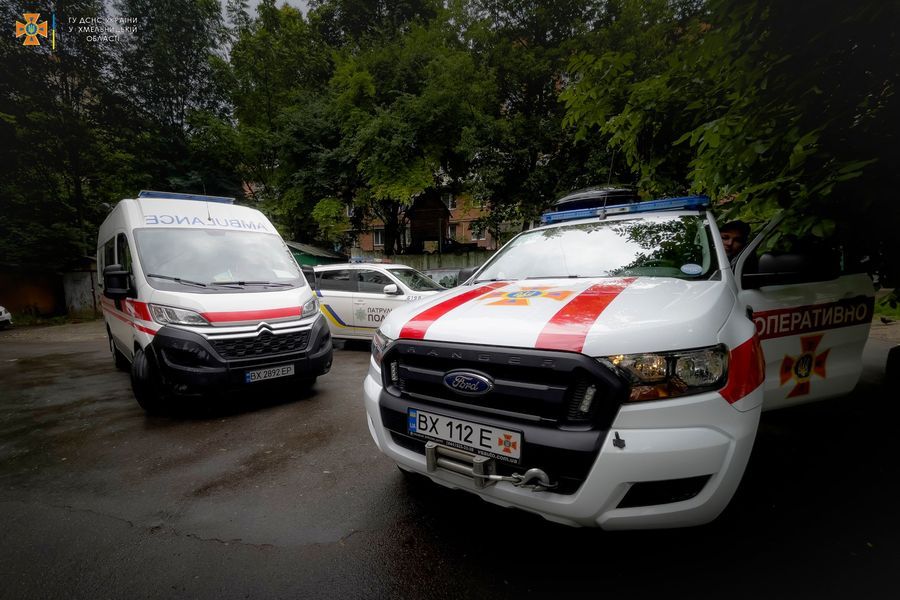 Новини Хмельницького - фото з У Хмельницькому жінка намагалась вистрибнути з вікна (ФОТО, ВІДЕО)