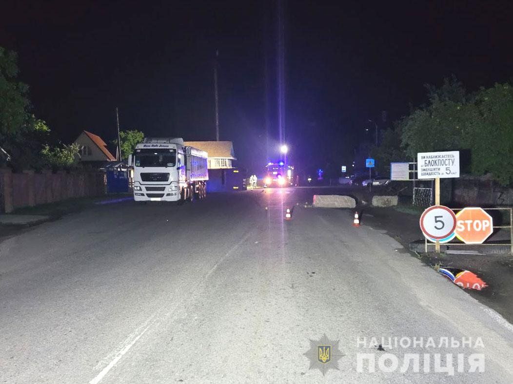 Новини Хмельницького - фото з Один водій загинув, інший — в лікарні: хмельничанин спричинив ДТП на блок-посту (ФОТО)