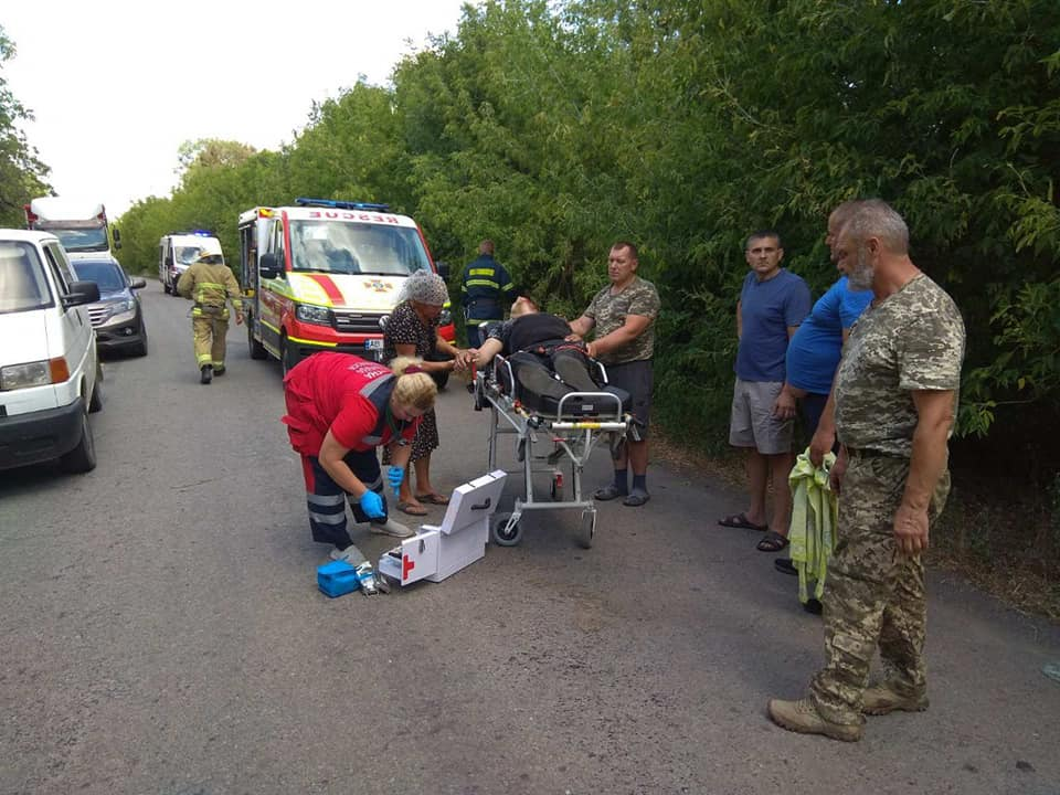 Новини Вінниці - фото з Аварія біля села Журбинці: не розминулися водії на вантажівці та «Опелі»