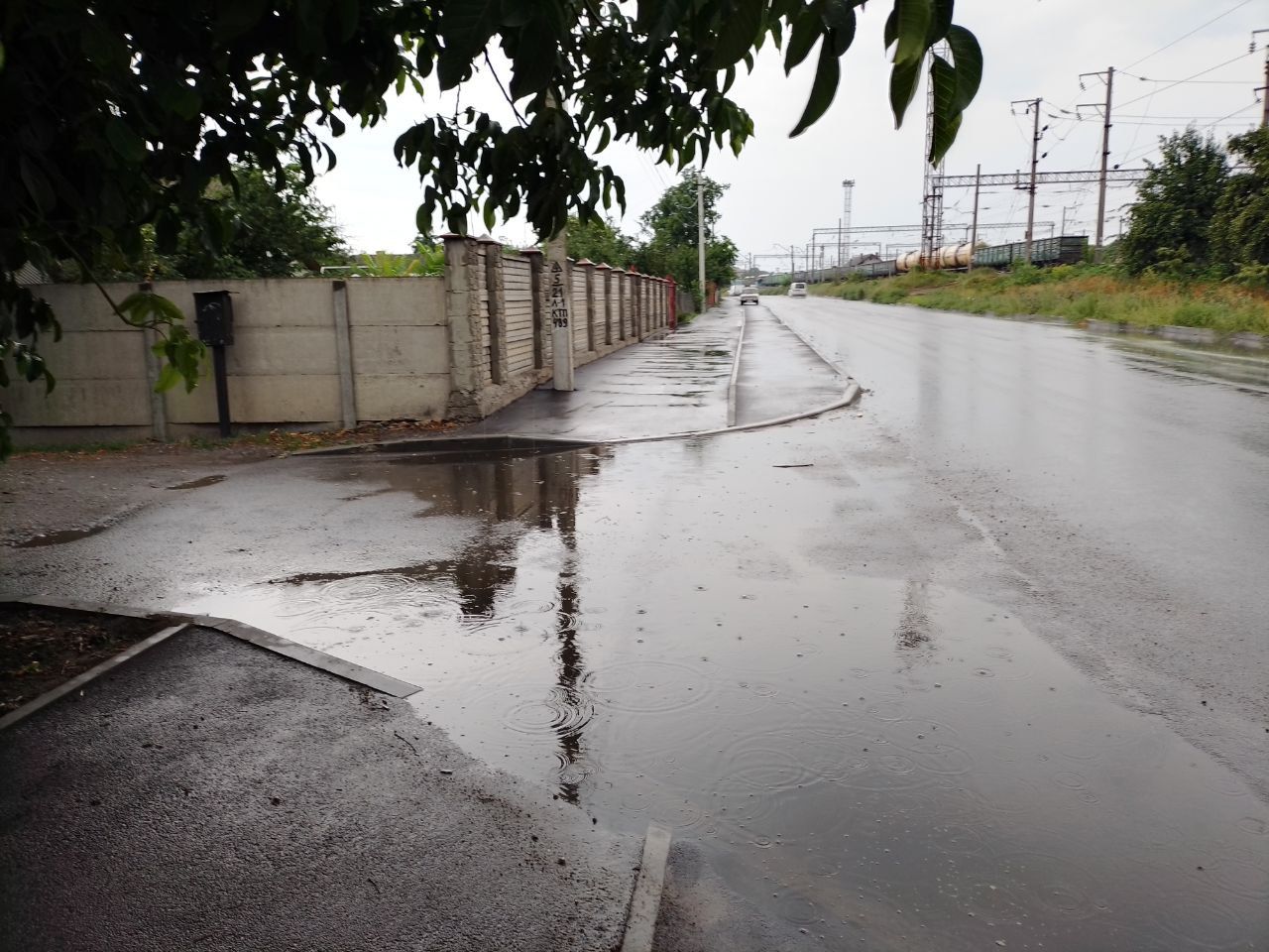 Новини Козятина - фото з Коли дощить, на Куликівського розливаються озера