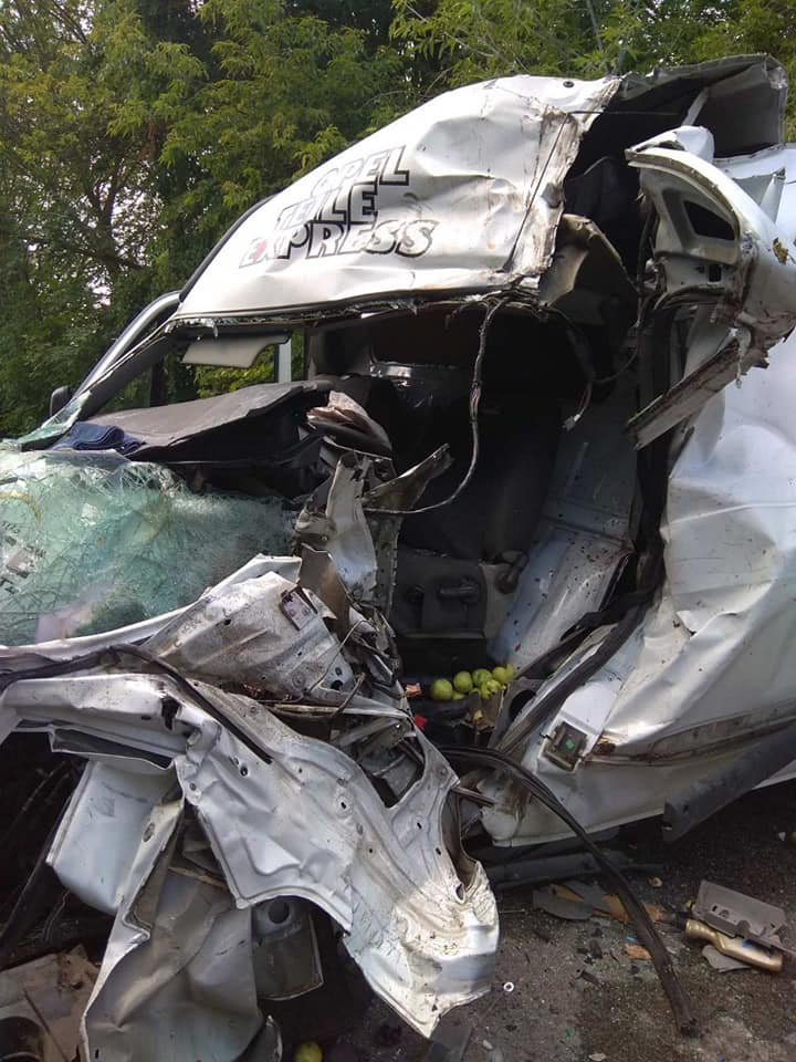 Новини Вінниці - фото з Аварія біля села Журбинці: не розминулися водії на вантажівці та «Опелі»