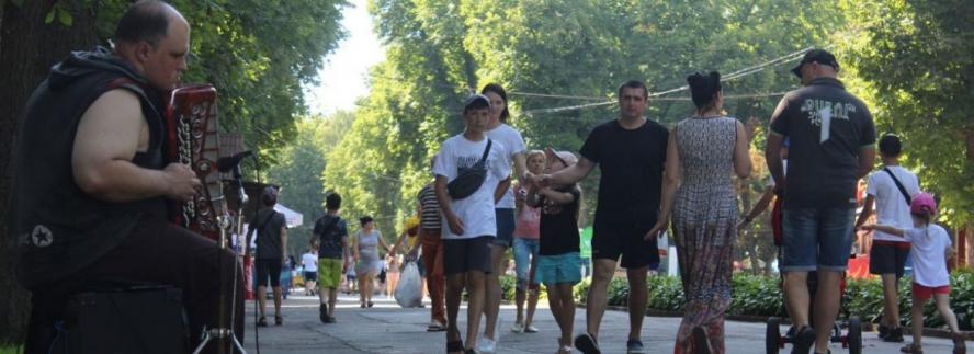 Новини Вінниці - фото з Від ракетного удару помер Павло Ковальчук та інше важливе за 2 серпня у Вінниці Комуналка, пенсії та доплати військовим. Що зміниться для вінничан у серпні?