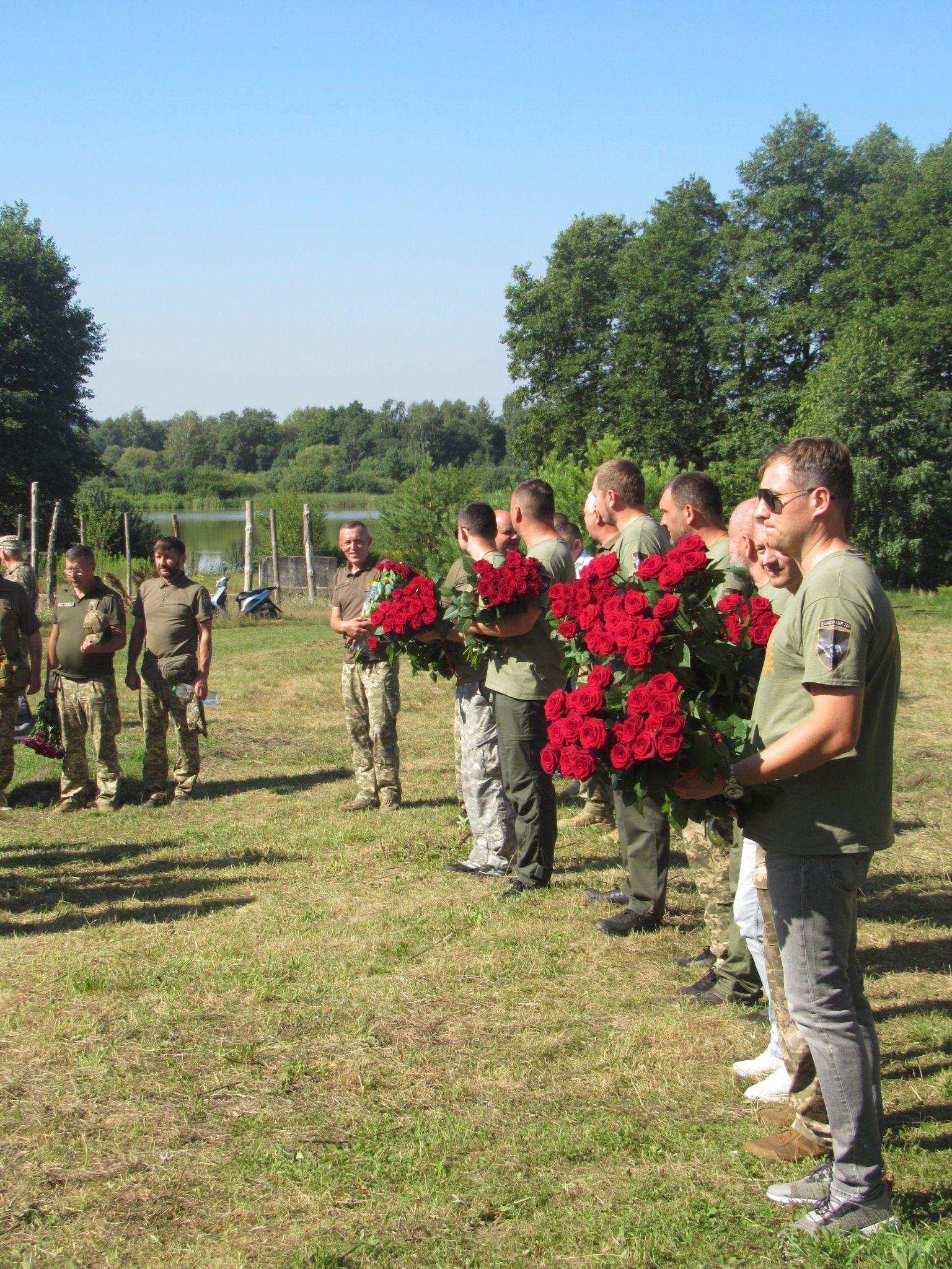 Новини Тернополя - фото з Родини загиблих Героїв війни відвідали єдину в Україні каплицю-пантеон Героїв АТО/ООС на Тернопільщині