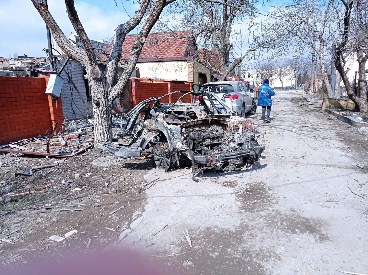 Новини Тернополя - фото з Втікали по замінованому полю. Як вчителька з Маріуполя волонтерить та виховує патріотів за кордоном
