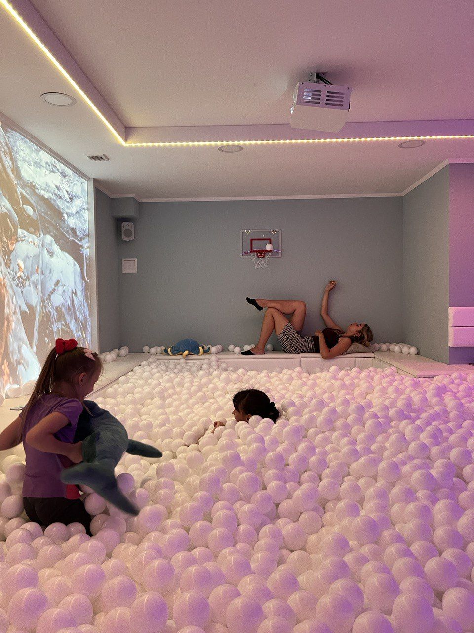 Новини Вінниці - фото з «Підтримуємо один одного». Понад 200 переселенців безплатно відвідали сухий басейн у Вінниці