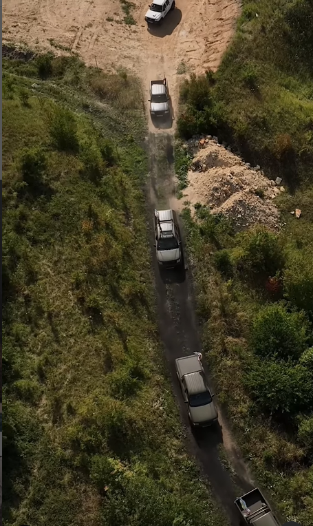 Новини Тернополя - фото з Мільярди гривень на ЗСУ, бойові автівки та інше. Як волонтерять відомі інста-блогери з Тернополя (ОГЛЯД)