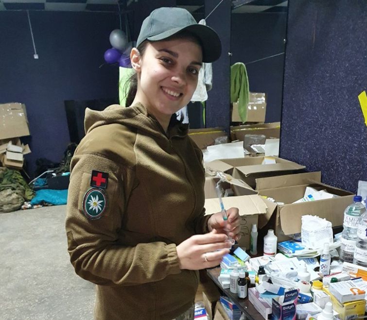 Новини Хмельницького - фото з “Наді мною літали кулі й свистіли снаряди”: медикиня з Хмельниччини розповіла як пережила пекло на війні