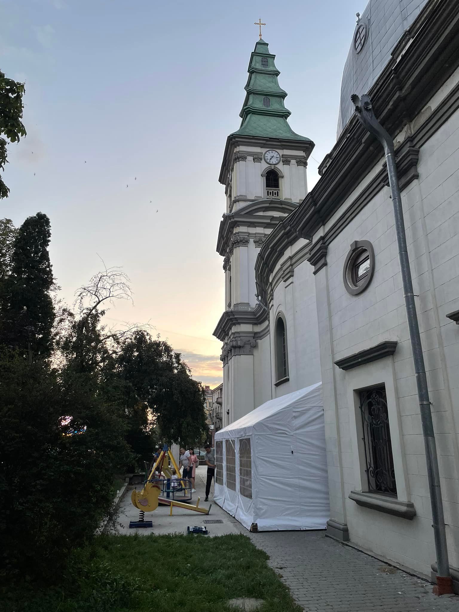 Новини Тернополя - фото з «Спільно» — означає зусиллями багатьох! У Тернополі при Архикатедральному соборі створили простір для дітей (РОЗКЛАД ЗАХОДІВ)