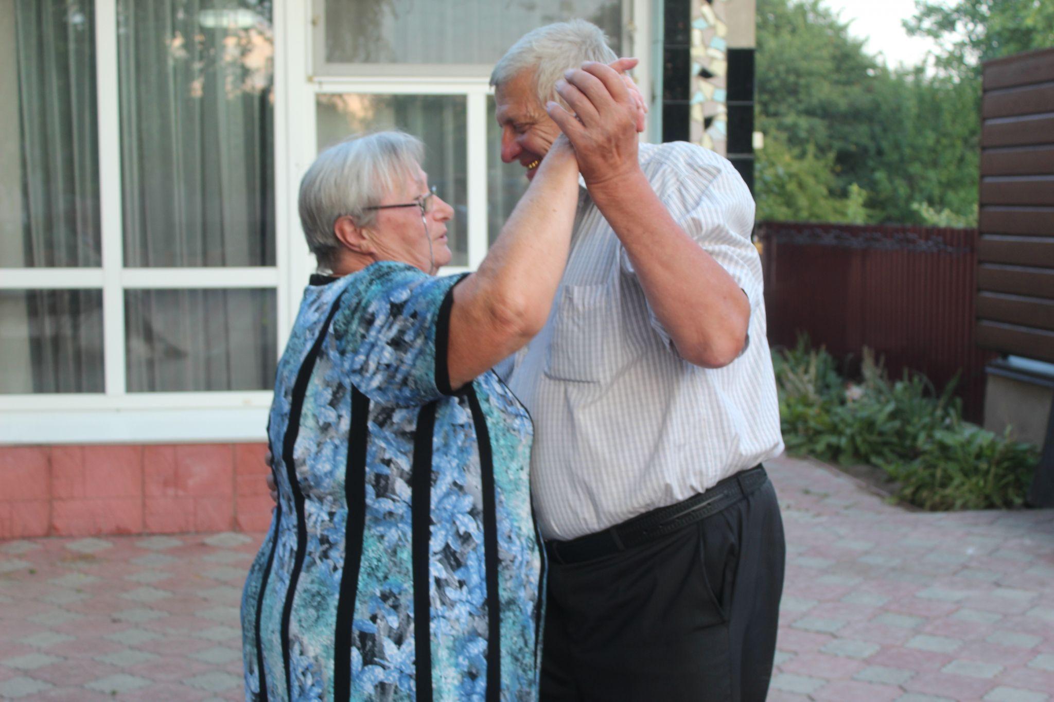 Новини Козятина - фото з Однокласники зібралися через 50 років. Як пройшла зустріч випускників 1972 року школи № 9