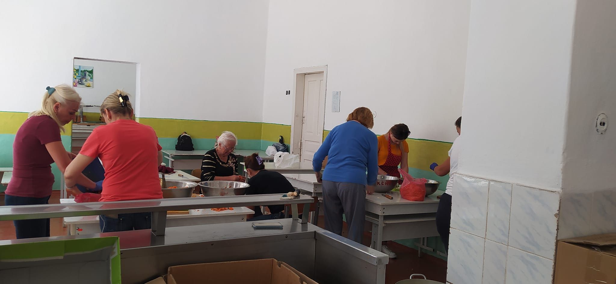 Новини Тернополя - фото з Тримають тил на жіночих плечах. Історії чортків’янок, які волонтерять з перших днів війни