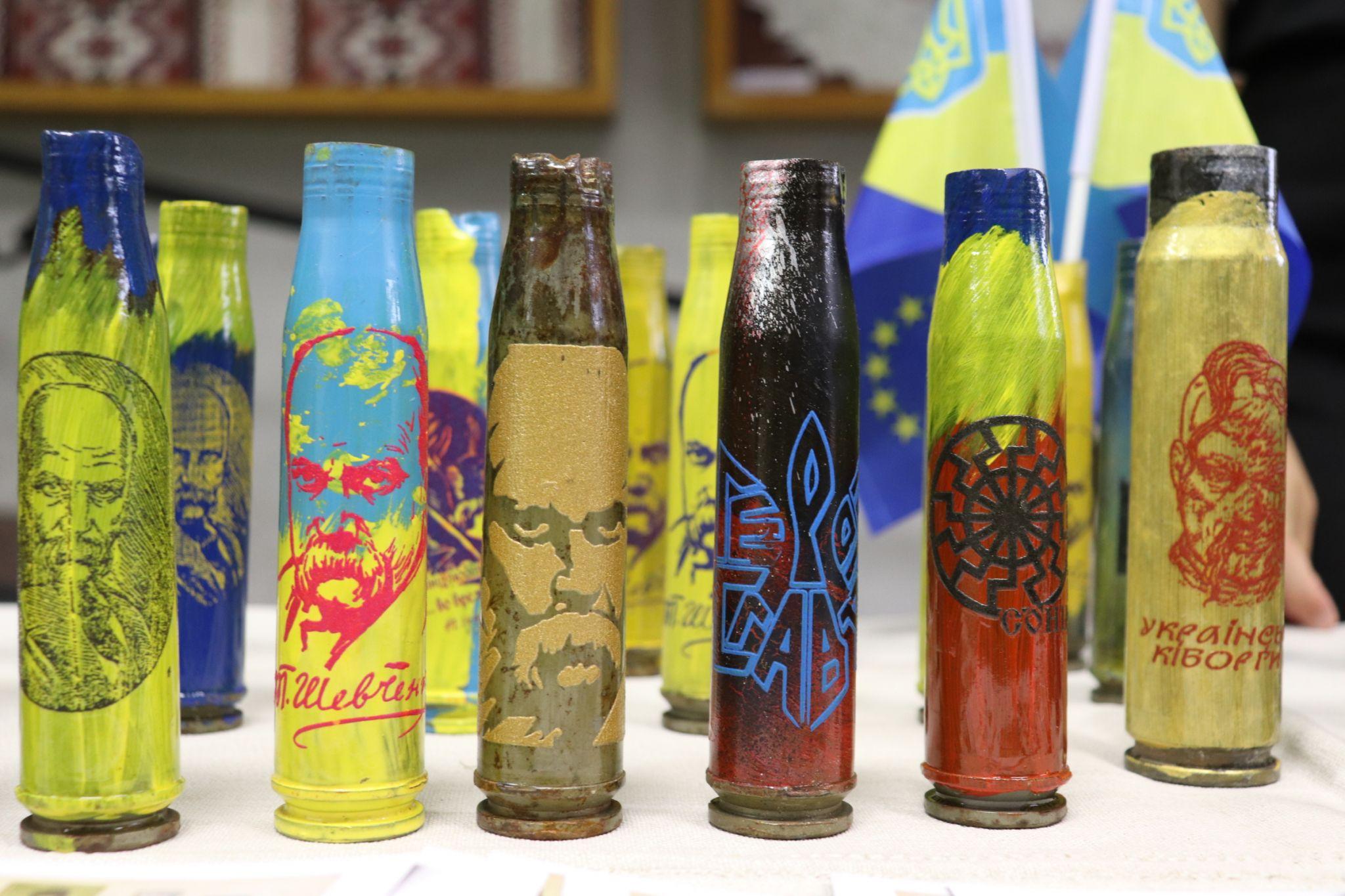 Новини Тернополя - фото з Митці та волонтери об'єдналися навколо родини загиблого Героя-поета