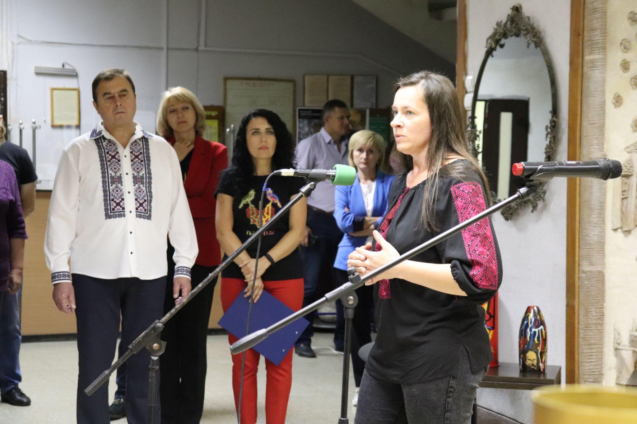 Новини Тернополя - фото з Митці та волонтери об'єдналися навколо родини загиблого Героя-поета