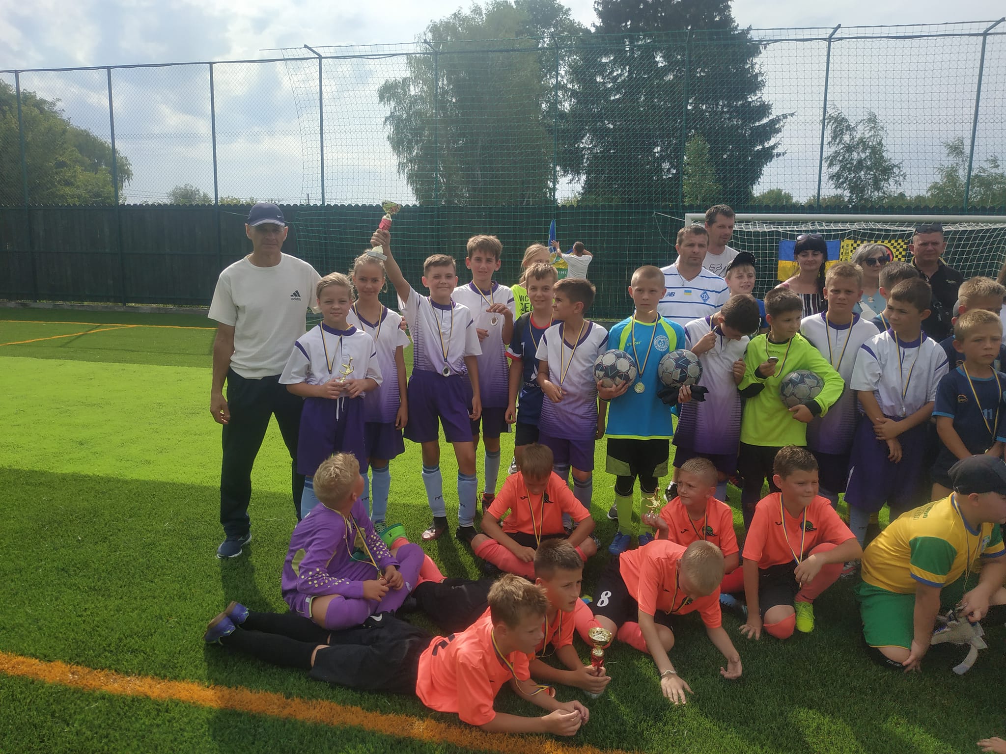 Новини Козятина - фото з Колос з Махнівки на змаганнях в Романівці стали володарями срібних медалей