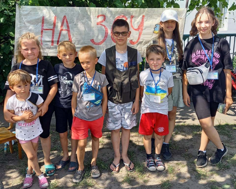 Новини Хмельницького - фото з Дітлахи зі Старокостянтинова зібрали більше 40 тисяч гривень на ЗСУ