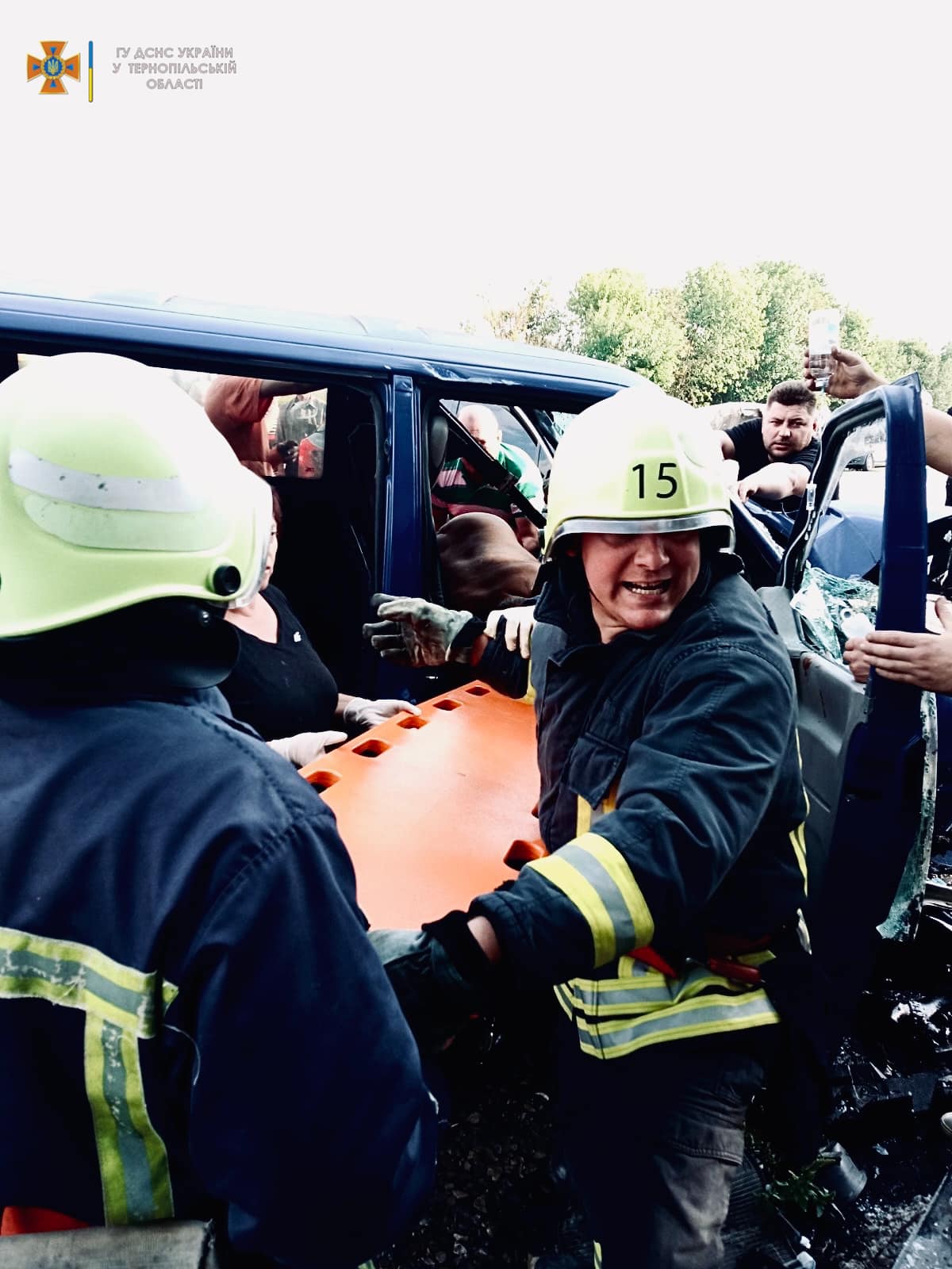 Новини Тернополя - фото з Один водій загинув, інший — у лікарні: на Чортківщині 19-річний хлопець спричинив ДТП