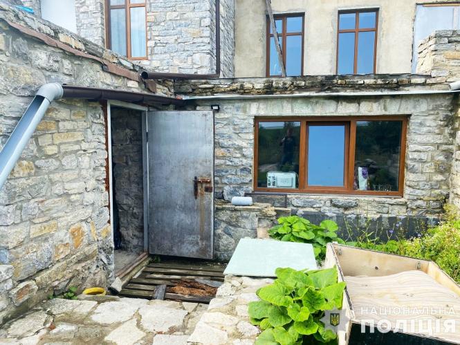 Новини Хмельницького - фото з З храму на Хмельниччині поцупили мікрохвильовку