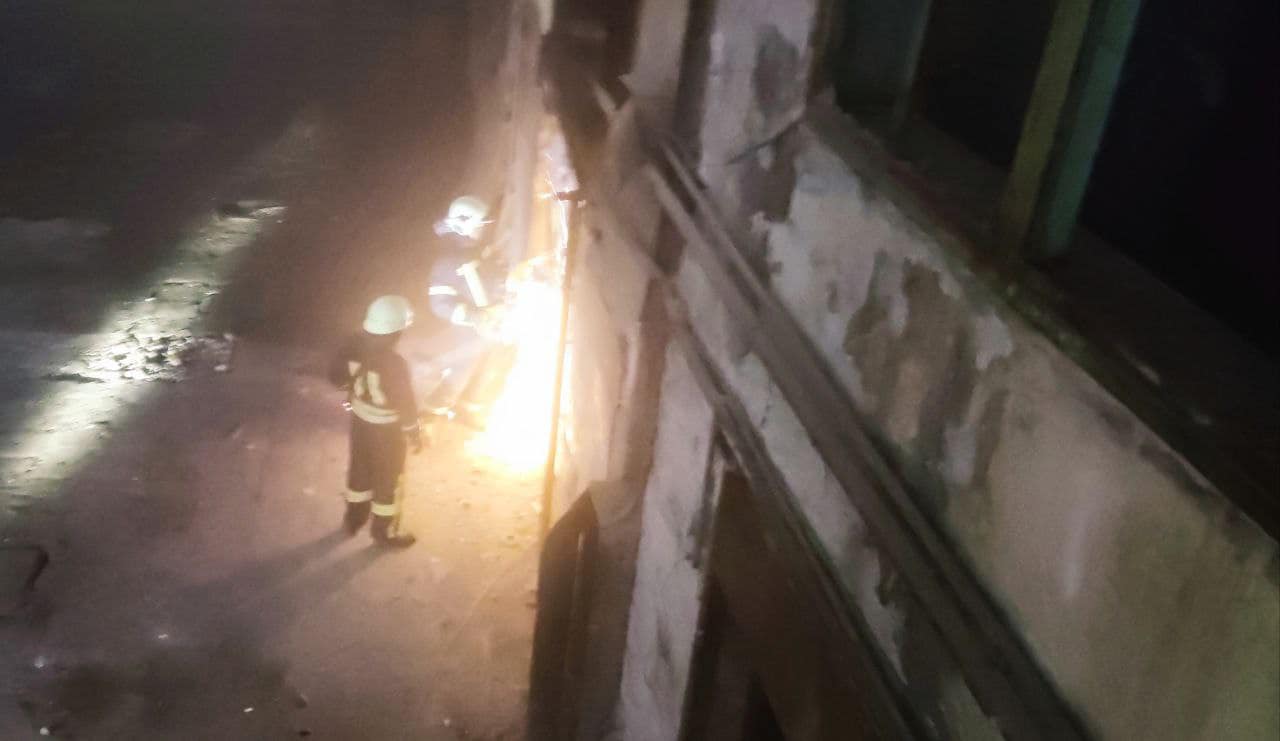 Новини Тернополя - фото з У Тернополі горів колишній комбайновий завод