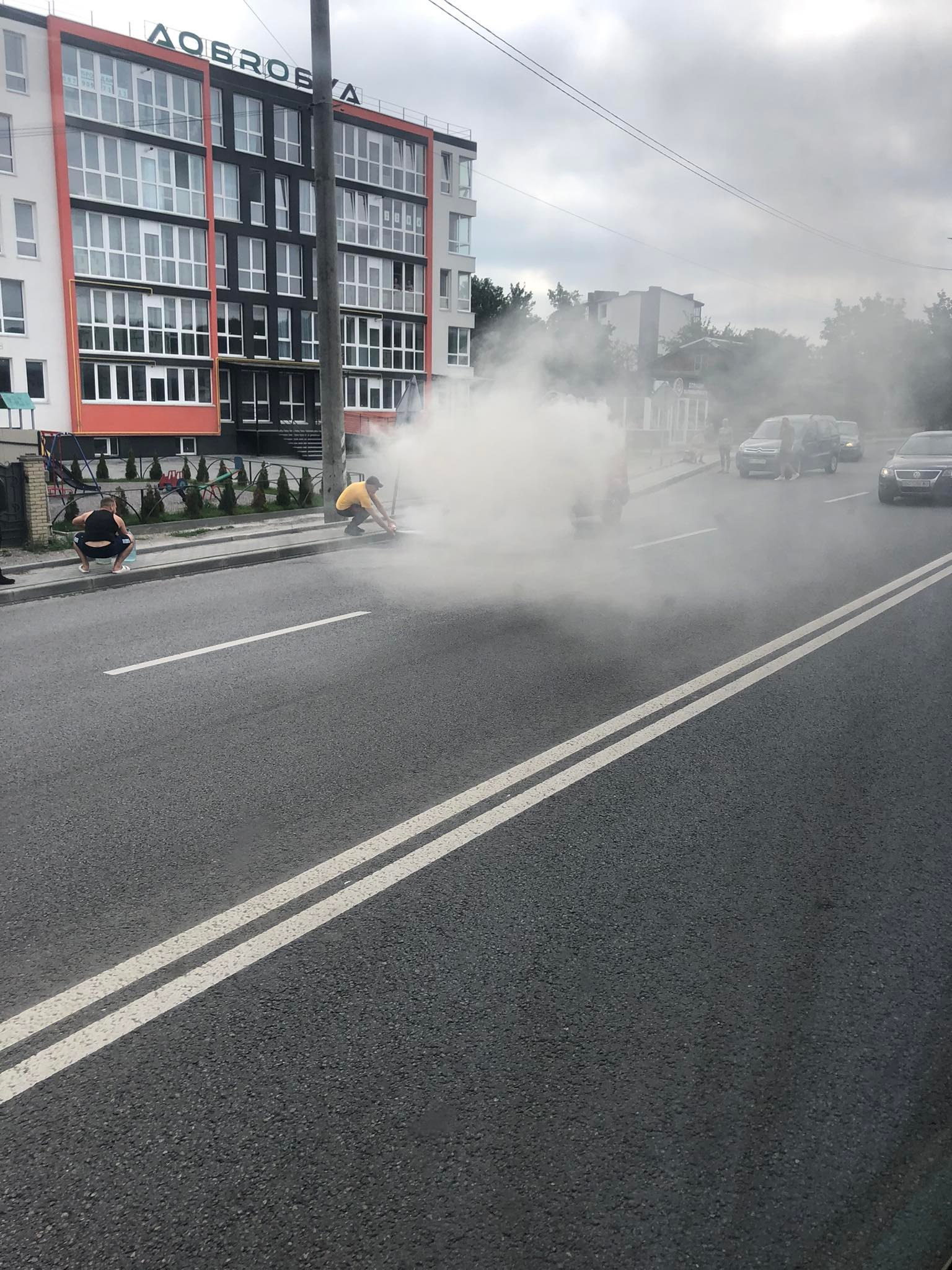 Новини Тернополя - фото з У Великій Березовиці горіла автівка. Що відомо (ВІДЕО)