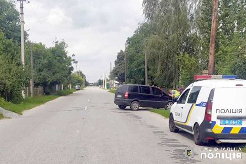 Новини Хмельницького - фото з На Шепетівщині “Opel” збив мотоцикліста. Хлопець в лікарні