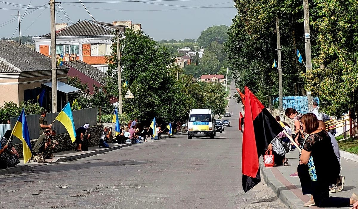 Новини Тернополя - фото з Ще зранку вітали з днем народження, а невдовзі його не стало... Прощаються з Ігорем Конотопським