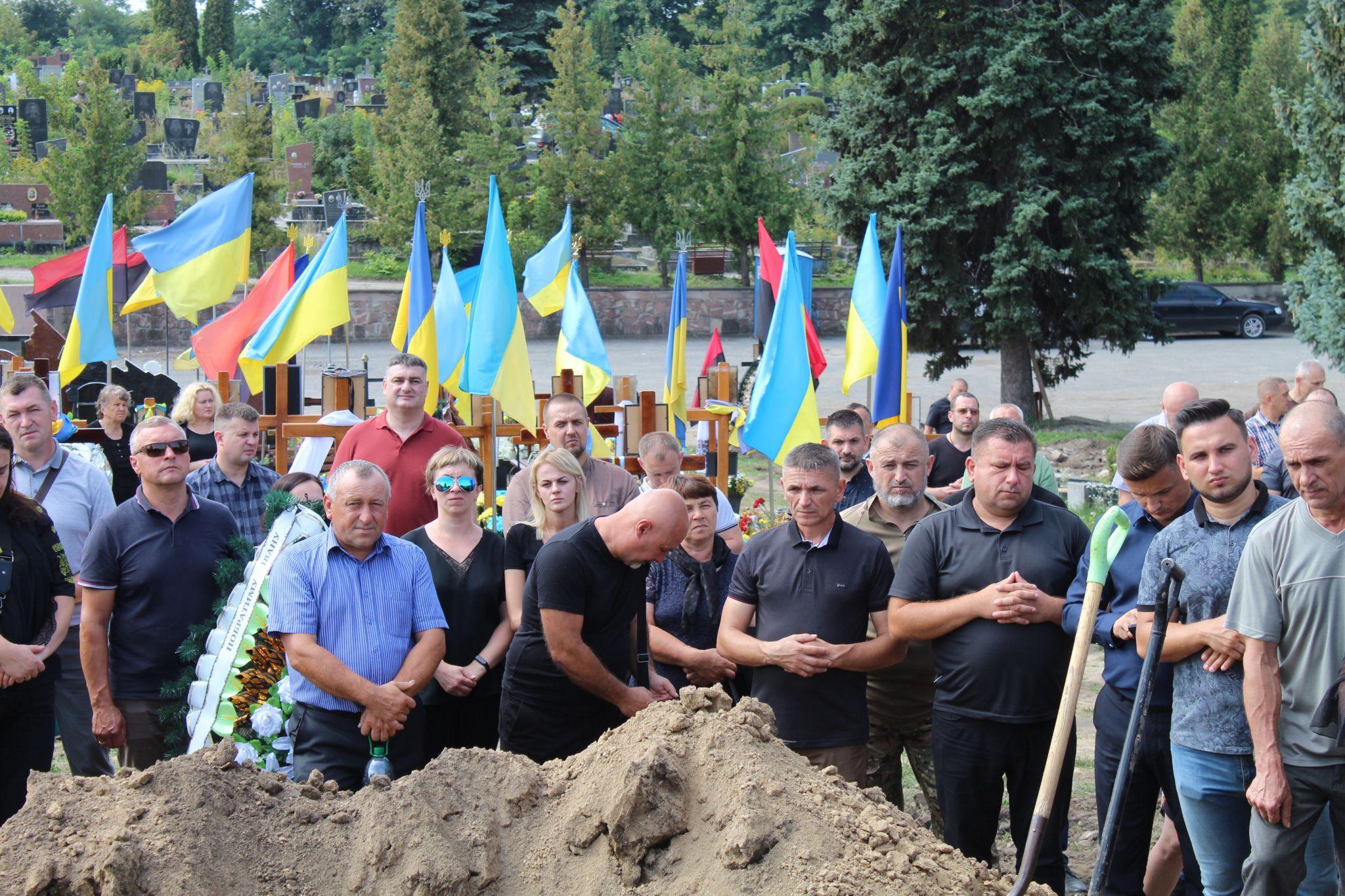Новини Тернополя - фото з Це велика втрата для міста й усієї України! У Тернополі попрощалися з депутатом Іваном Муриним