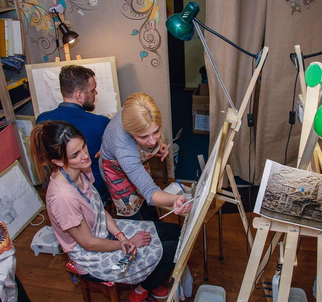 Новини Тернополя - фото з Скучили за домом, але не можуть туди повернутись. Історія творчої родини Біленків зі столиці (ВІДЕО)