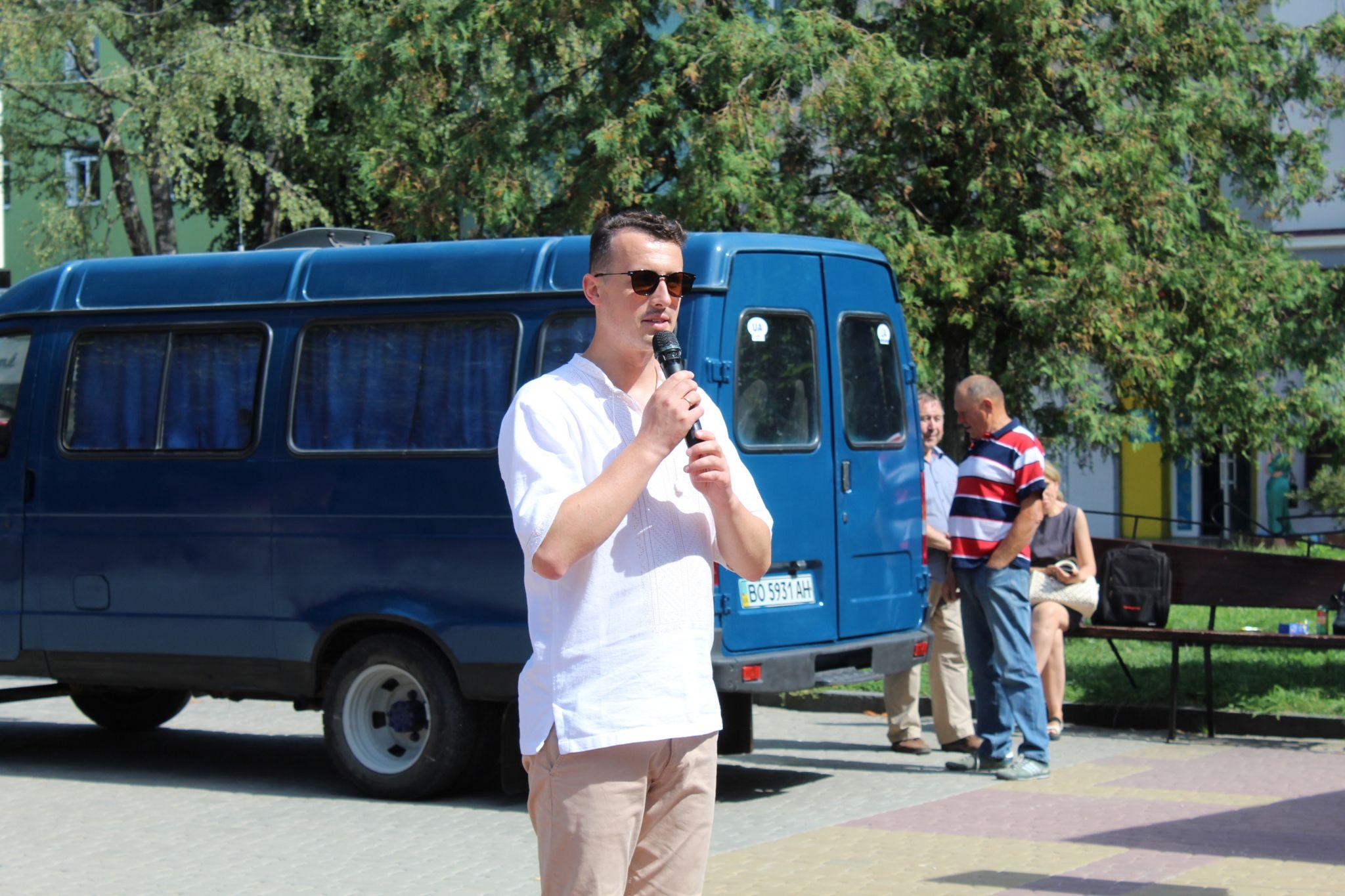 Новини Тернополя - фото з Переспівали популярні пісні. Як тернопільський хор збирав кошти для музикантів на фронті (ВІДЕО ДНЯ)