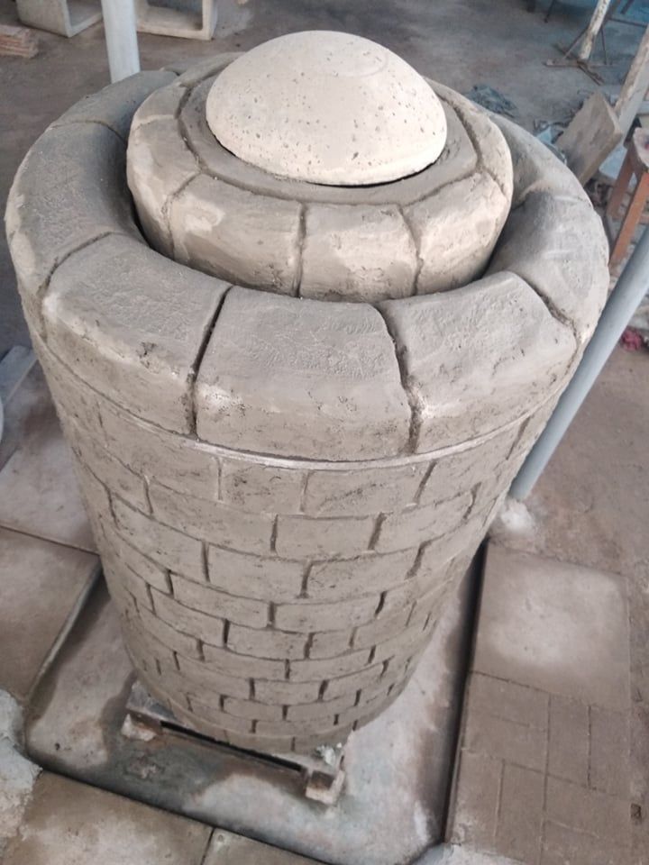 Новини Вінниці - фото з «Хочеться, аби більше людей грілися біля моїх печей». З бетону дешевші, ніж з цегли