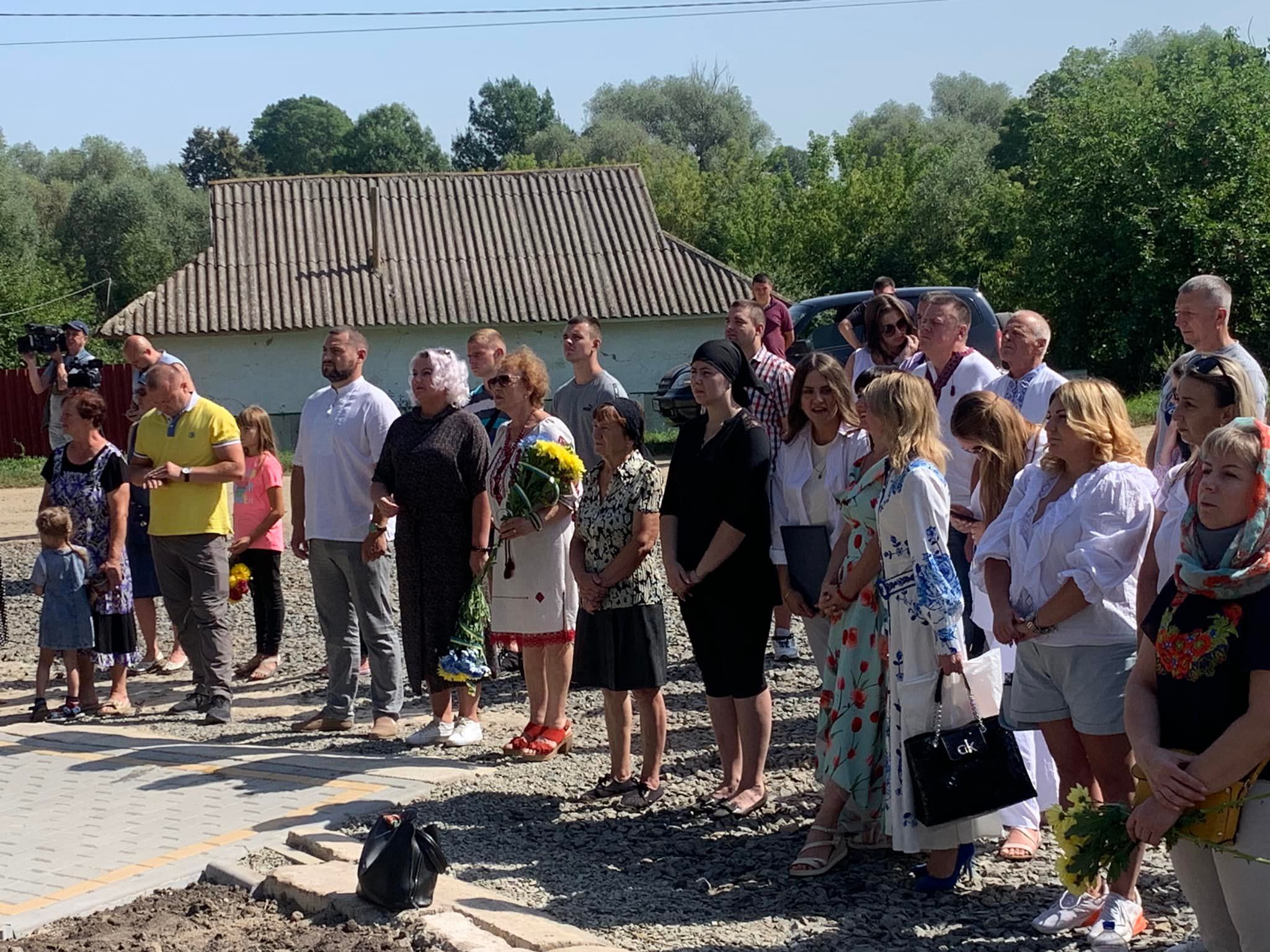 Новини Хмельницького - фото з Неподалік Хмельницького з'явився особливий меморіальний знак (ФОТО)