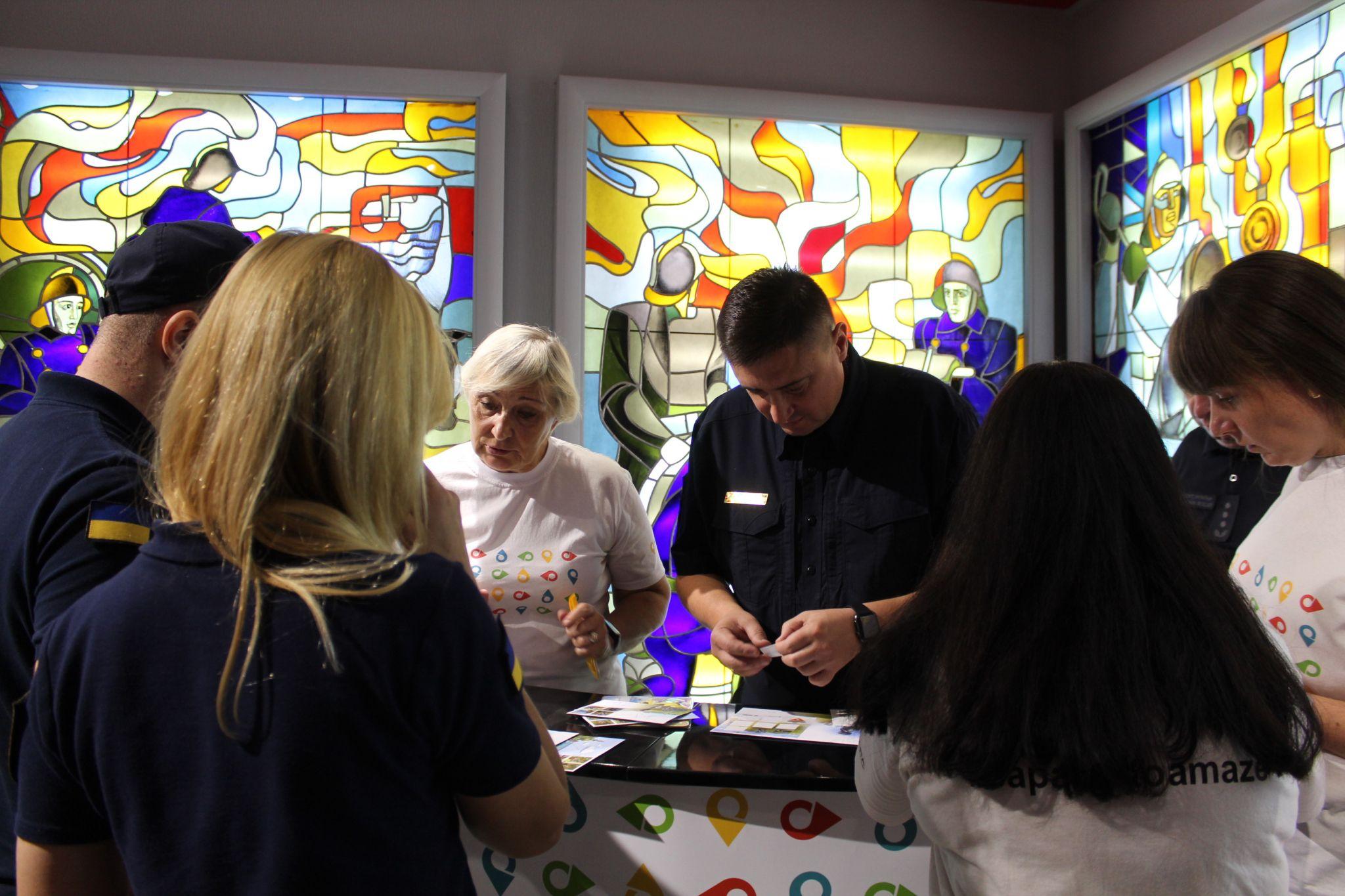 Новини Тернополя - фото з У Тернополі погасили марку, присвячену псу Патрону. Скільки коштує та як придбати? (РЕПОРТАЖ)