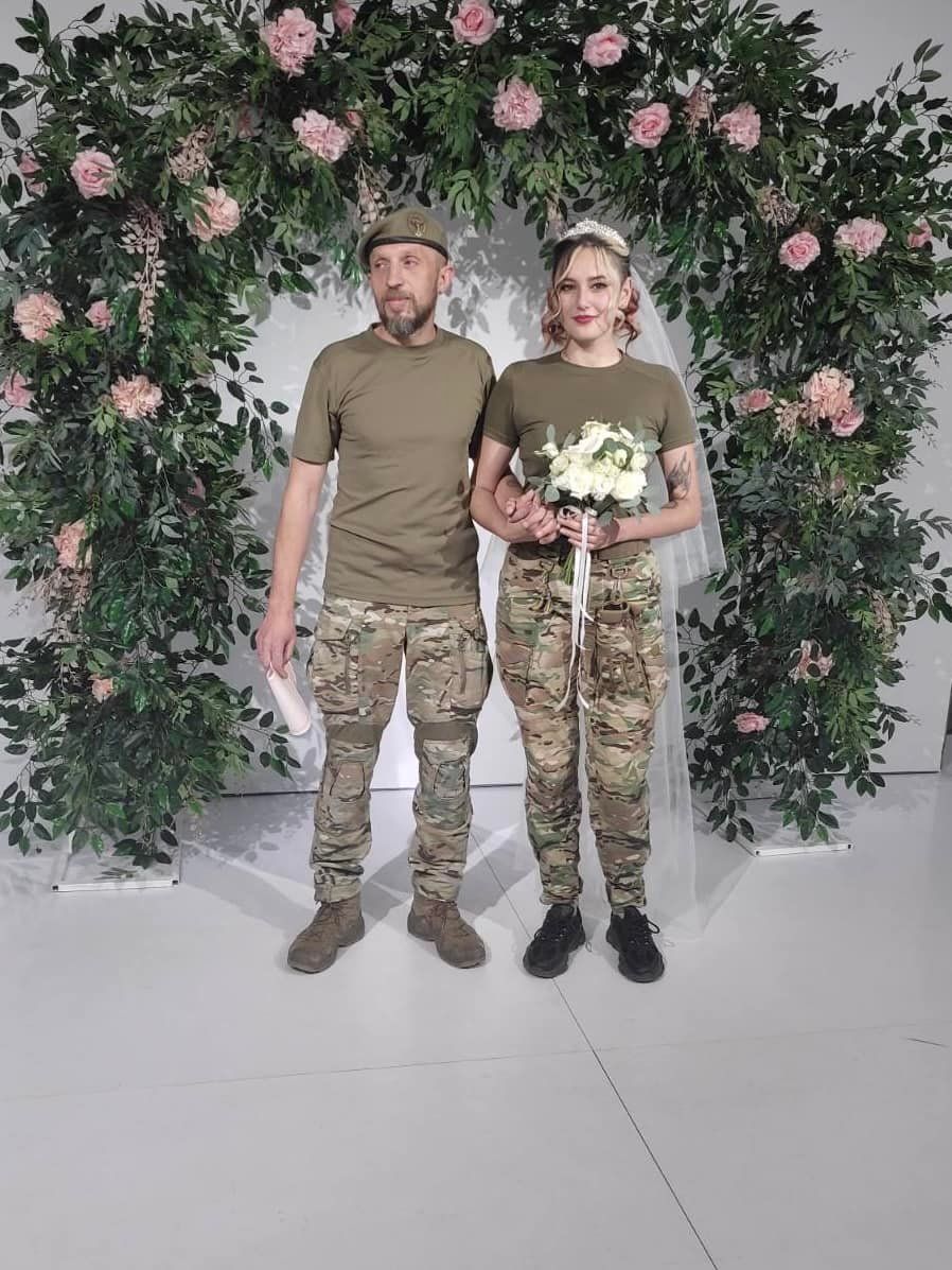 Новини Тернополя - фото з Кохання завжди вчасно: у Тернополі одружилися військовослужбовці