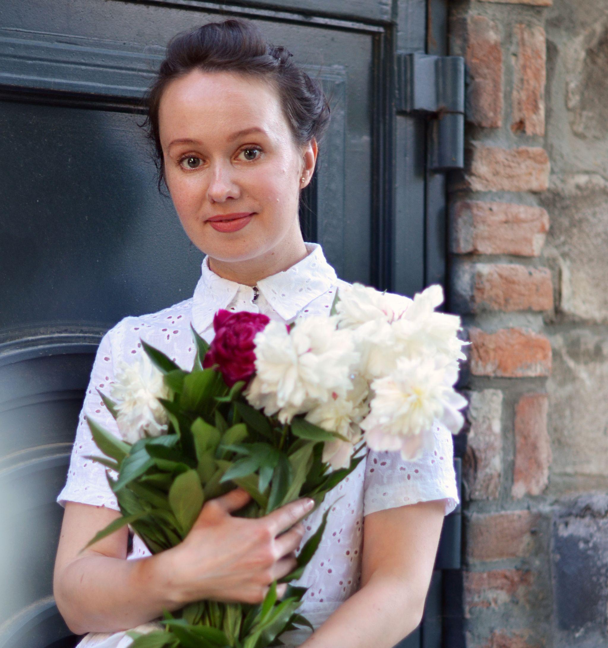 Новини Тернополя - фото з Малює листівки і допомагає армії: історія тернопільської художниці Наталії Волотовської