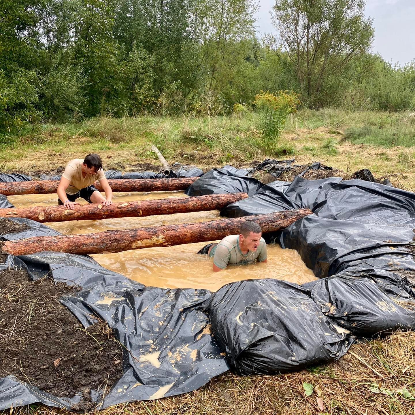 Новини Хмельницького - фото з Перепливали болото й перекидали шини: у Нетішині відбувся «Atom Raсе-2022» (ФОТО)