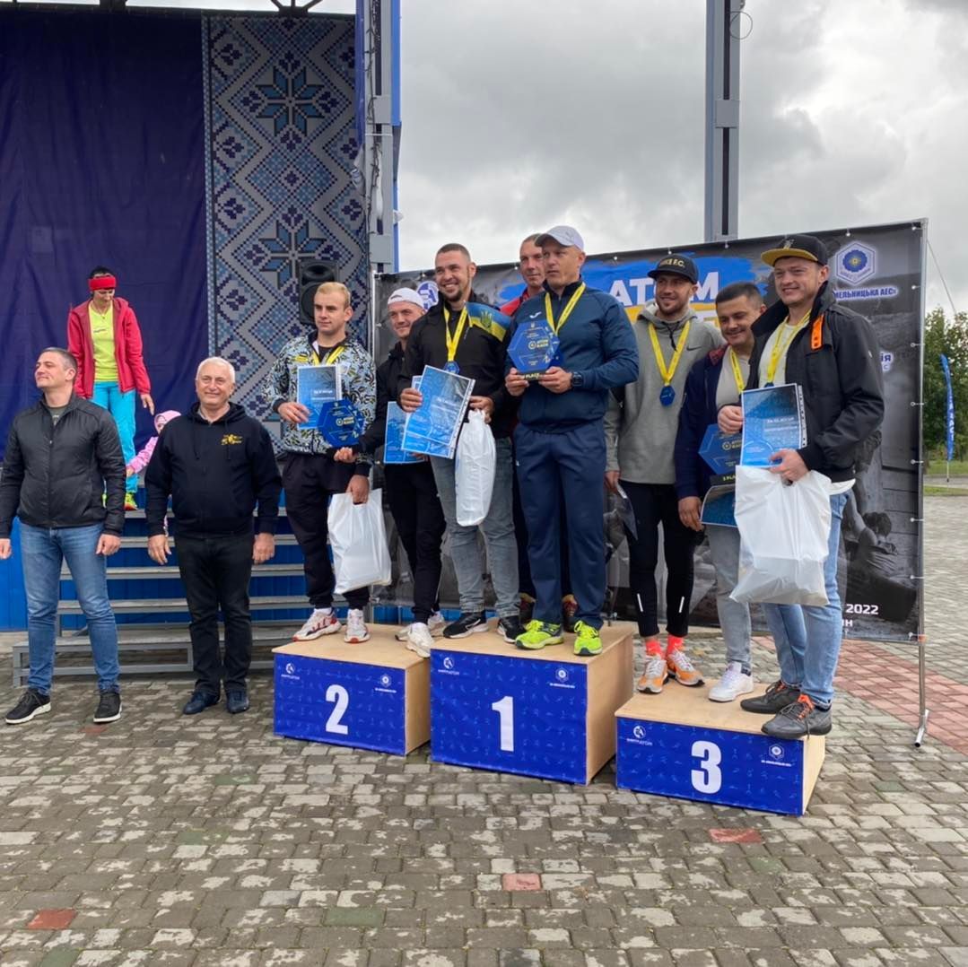 Новини Хмельницького - фото з Перепливали болото й перекидали шини: у Нетішині відбувся «Atom Raсе-2022» (ФОТО)