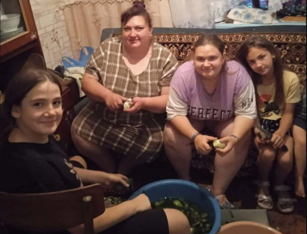 Новини Хмельницького - фото з Переселенка організувала на Шепетівщині «кухонний батальйон»