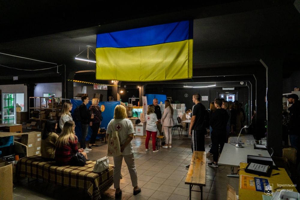 Новини Тернополя - фото з У Тернополі розпочали видачу продуктових та гігієнічних наборів. Хто може отримати