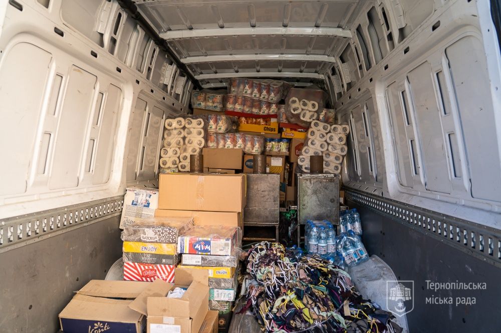 Новини Тернополя - фото з З центру «Допомога армії від Тернополя» на фронт відправилась ще одна партія вантажів для наших захисників