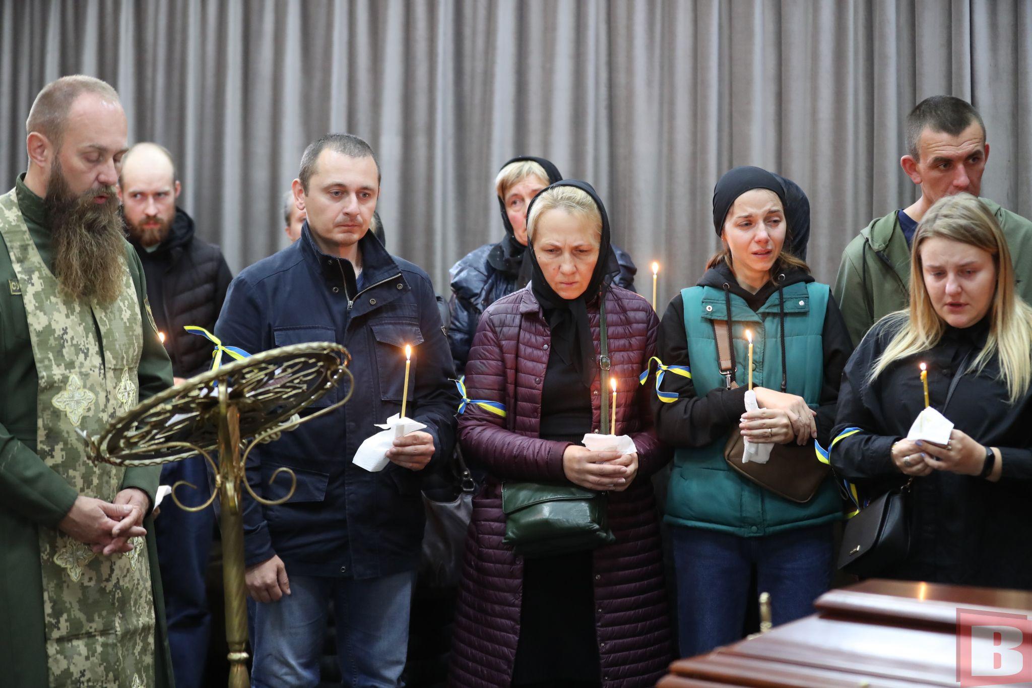 Новини Хмельницького - фото з Порядна та розумна людина. Хмельничани попрощалися з загиблим військовим Костянтином Мочульським